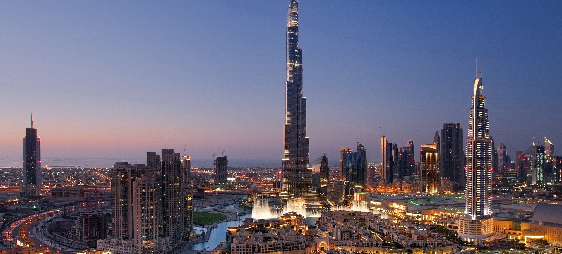 La tour Burj Khalifa by night