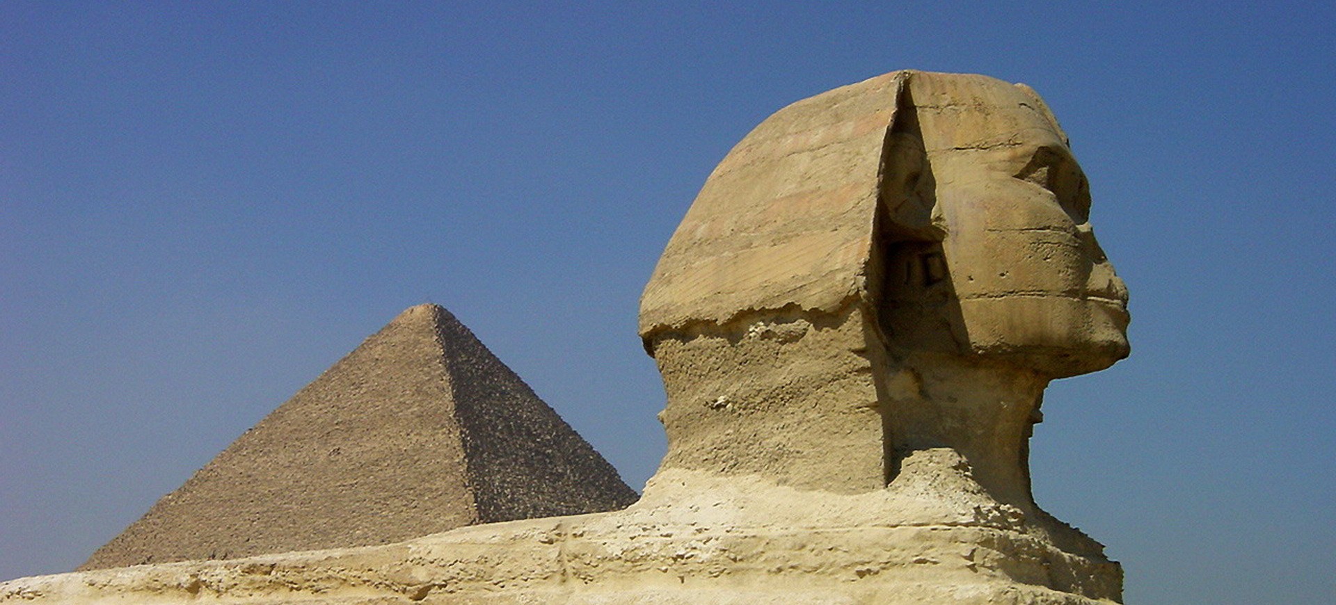 Pyramide et Sphyinx à Guizeh au Caire