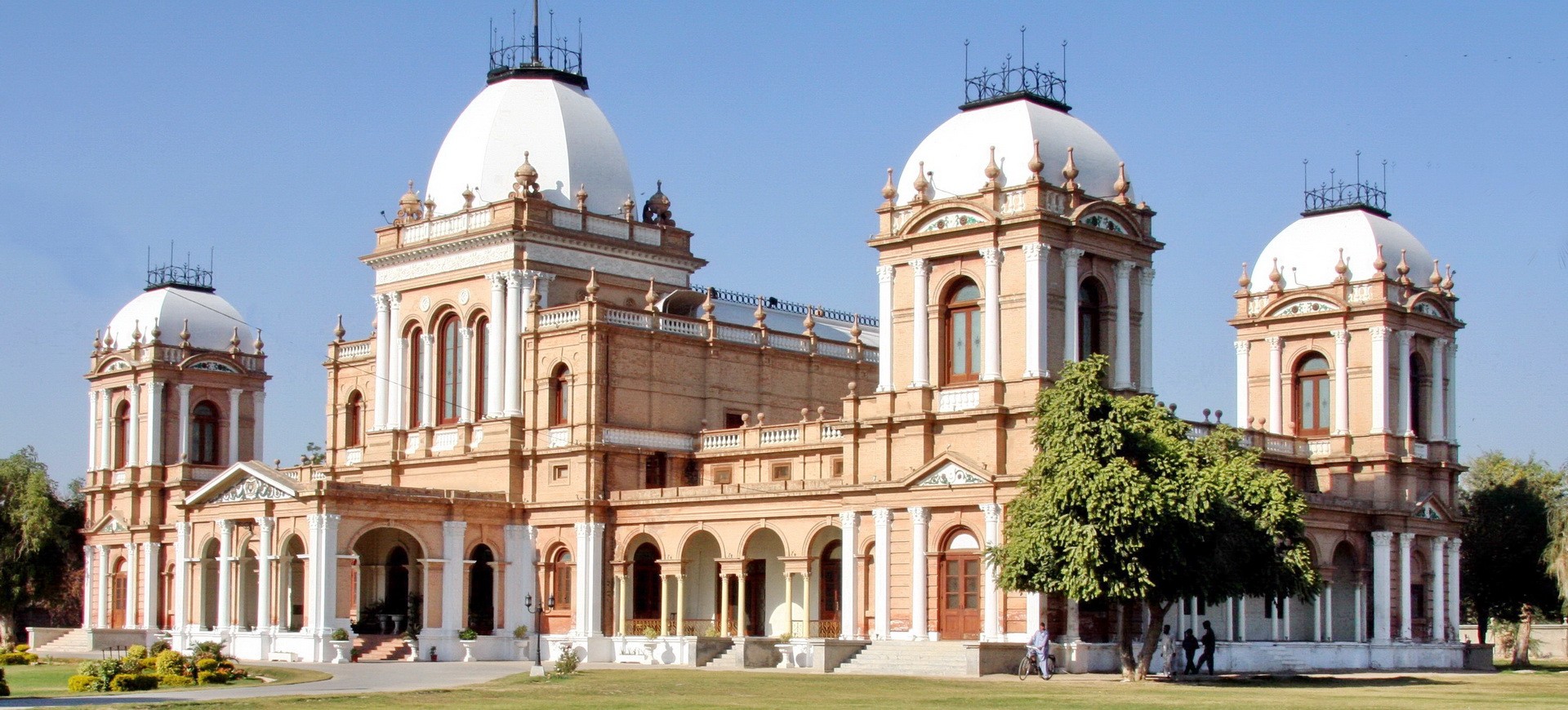 Palais Noor Mahal à Bahawalpur dans la province de Punjab