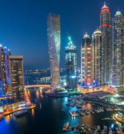 Emirats Arabes Unis Dubai Skyline et Marina by night 002